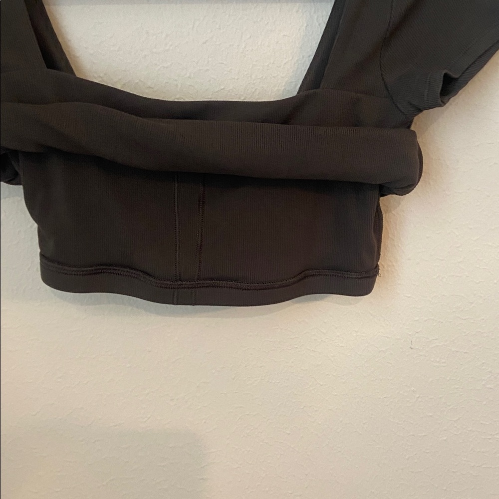 Vuori Green Pose Scoop Back Tee - Picture 7 of 7